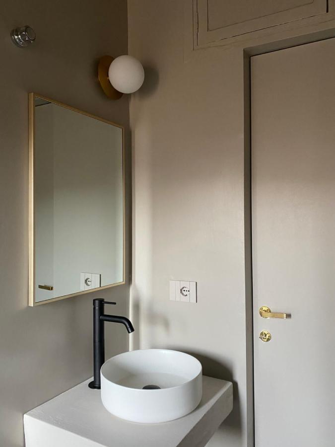 ミラノBilocale Di Design Con Vista In Crocetta Quadronnoアパートメント エクステリア 写真